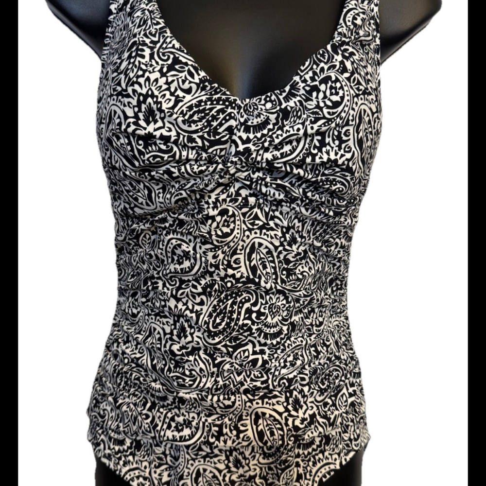 Lands End Woman's One Piece Swim Suit Scoop Neck Size XS Black & White Floral